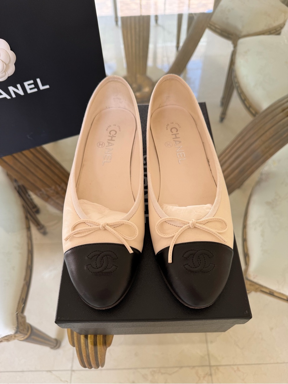 Chanel white and black ballet flats size 38.5